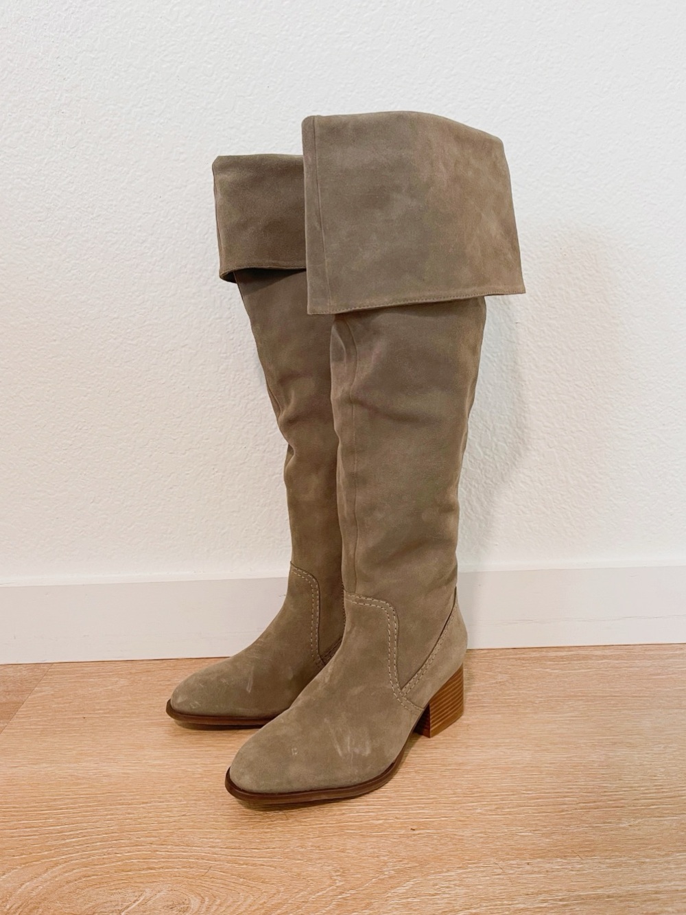 Liendo by Seychelles Gray Suede Tall Boots Size 7 | Anthropologie